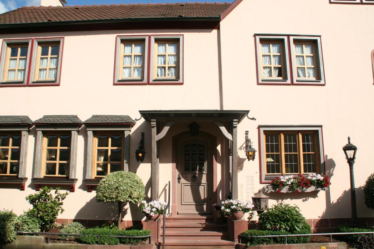 Gasthaus Zur Krone Großheubach 外观 照片